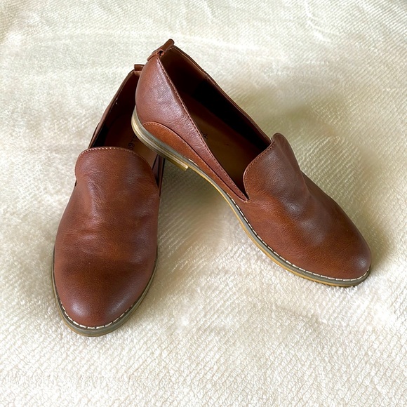 Brown Flats/Loafers - Picture 2 of 7
